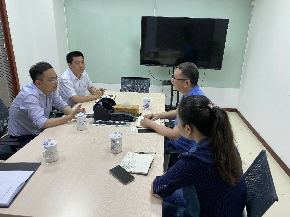 无锡市工信局领导来乐鱼在线登陆入口-乐鱼(中国)科技开展“三联三解”活动